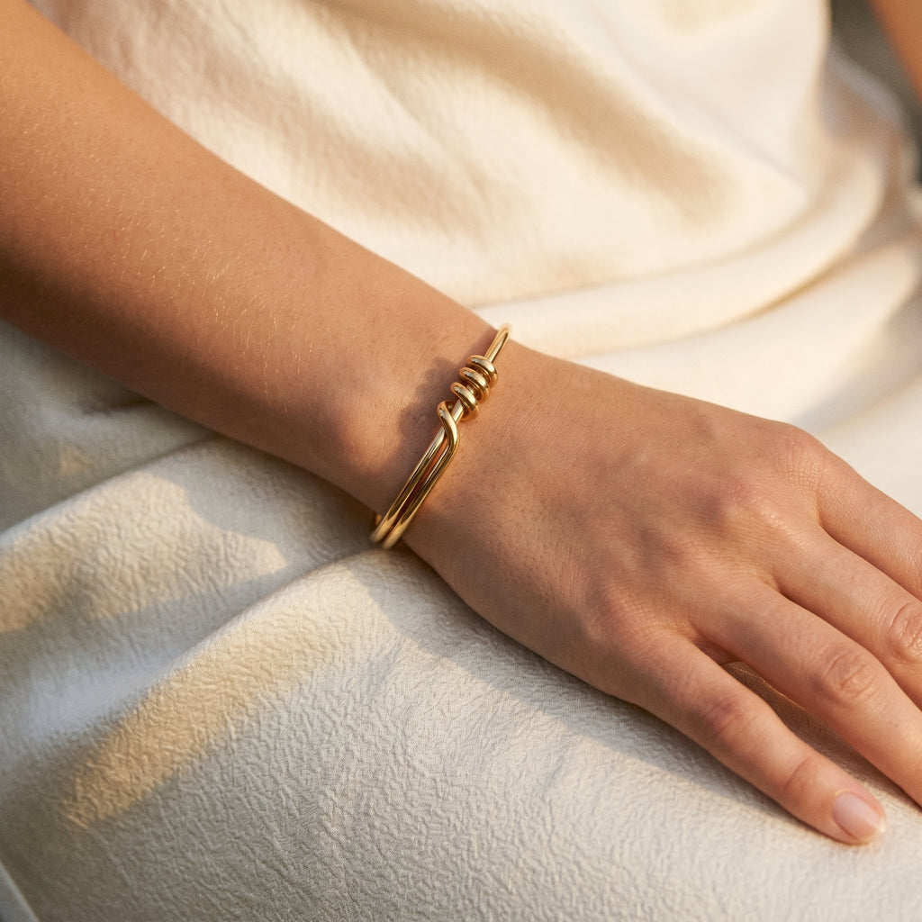 Kairo Knot Sculpted Cuff — VELOU Amsterdam