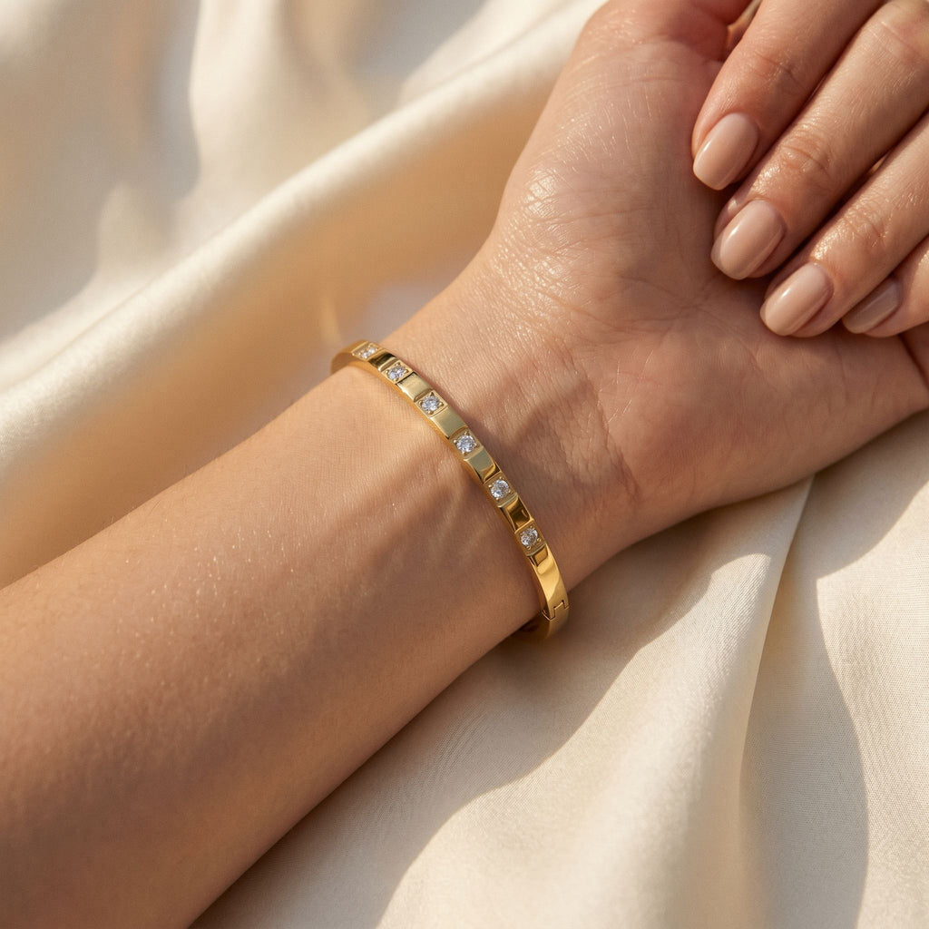 Juul Pavé Line Chain Bracelet — VELOU Amsterdam