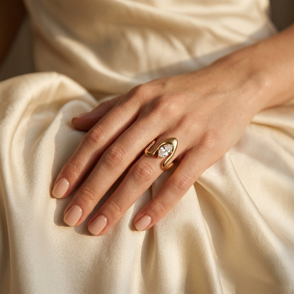 Será Sculpted Adjustable Ring — VELOU Amsterdam