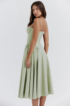 Vestido Midi Plisado – Cuerpo Estructurado Con Bolsillos — VELOU