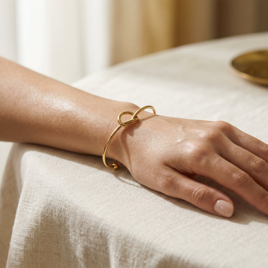 Kassia Knot Slip-On Bangle — VELOU Amsterdam