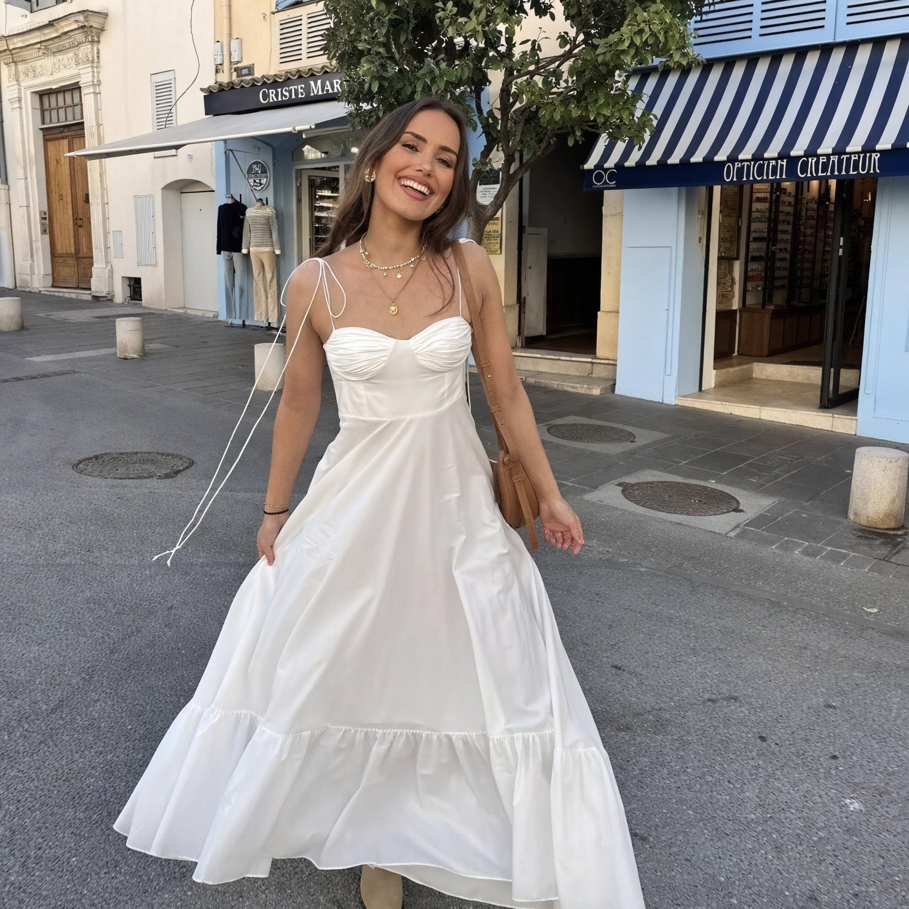 Vestido Blanco Bustier – Falda De Volantes Fluida — VELOU