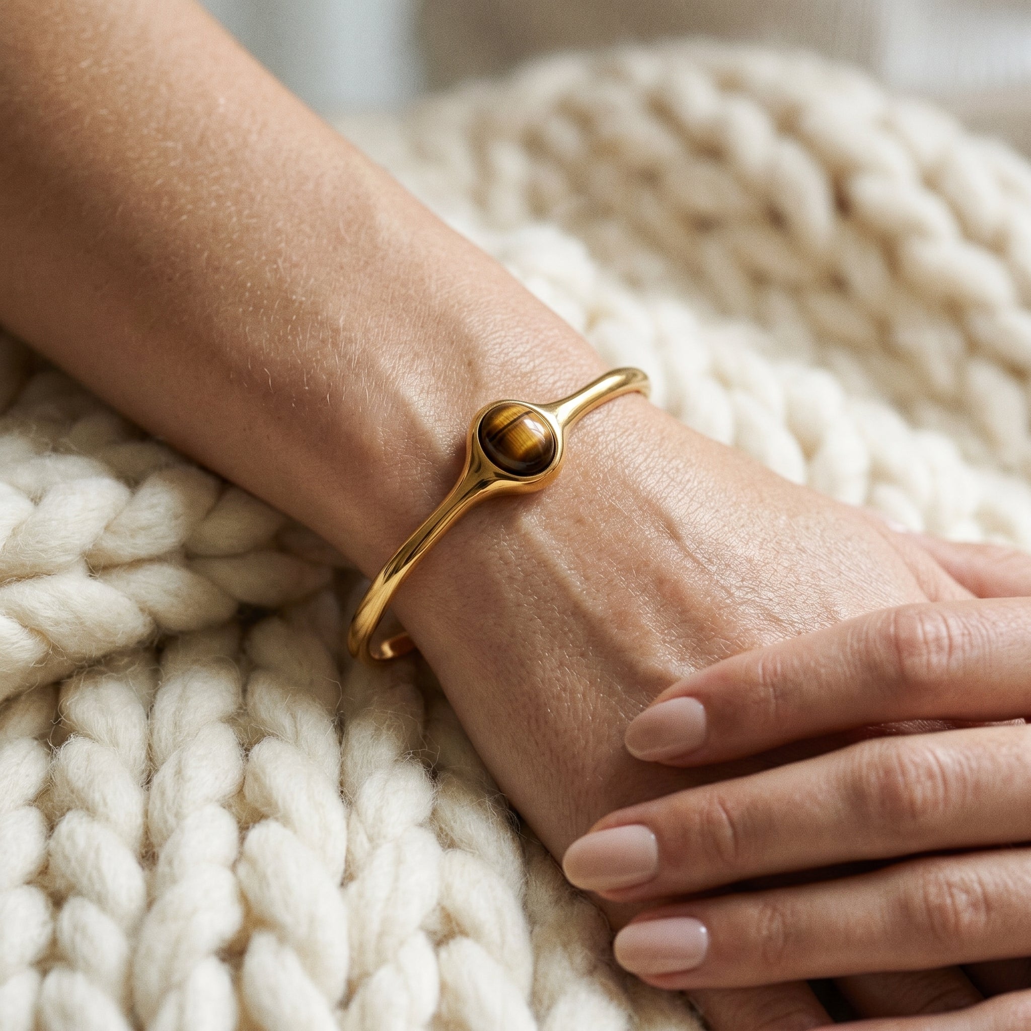 Aureon Tigers Eye Sculpted Cuff — VELOU Amsterdam