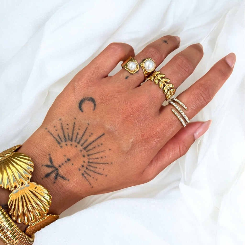 Lyra Sculpted Adjustable Ring