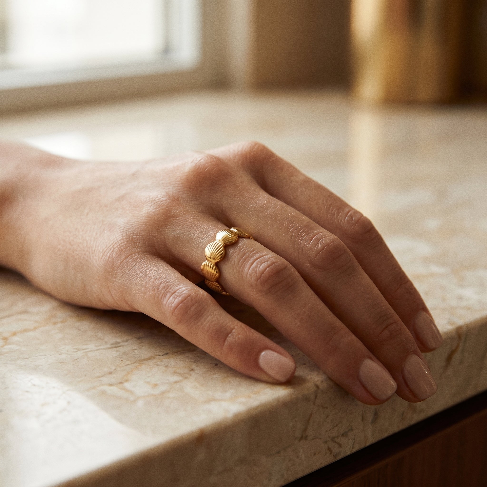 Aurora Scalloped Adjustable Ring — VELOU Amsterdam