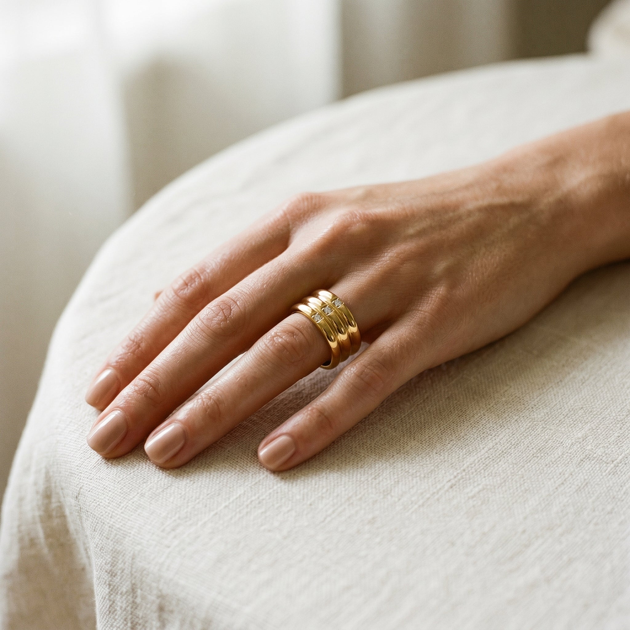 Tessa Triple Pavé Statement Ring — VELOU Amsterdam